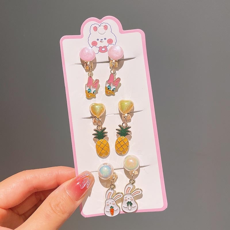 Bērnu klipses auskari ar zaķīša kulonu, karikatūras stils, roku darbs no sakausējuma, vecuma diapazons 3–10 gadi