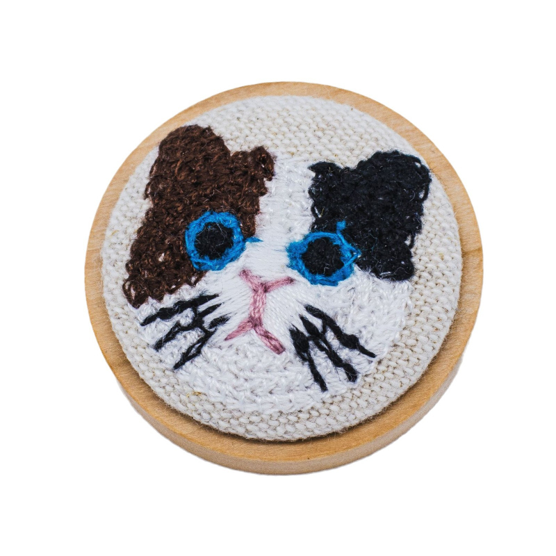 Broš s 3D izvezom mačke na tkanini, okruglog oblika, životinjski motiv, podrijetlo Chongqing