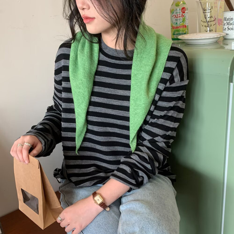 Unisex trokutasti pleteni šal – svestran, warp pletenje, jednofarbeni uzorak, održava toplinu