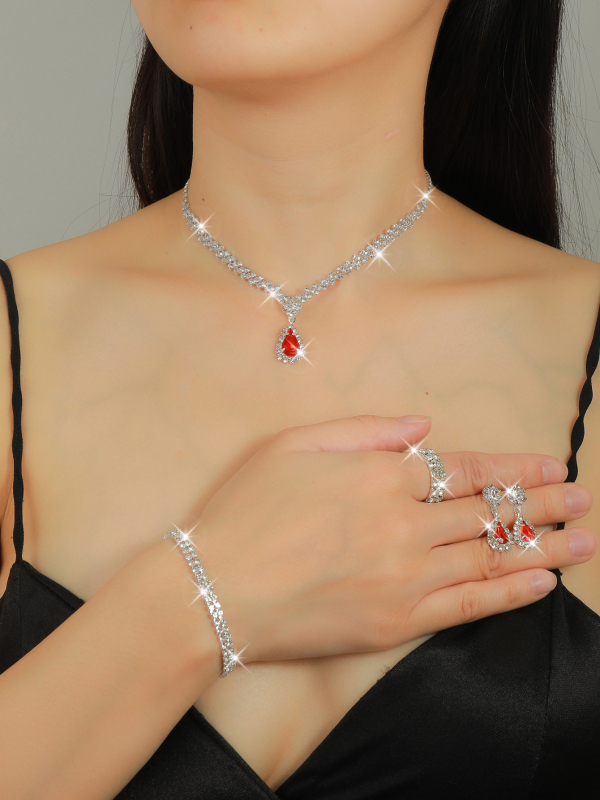 Set nakita za nevjestu: ogrlica, naušnice i narukvica s rhinestones, klavikularni lanac, jednostavan svježi stil, motivi Ljubav/Vodene kapljice/Zvono, Ljeto 2024