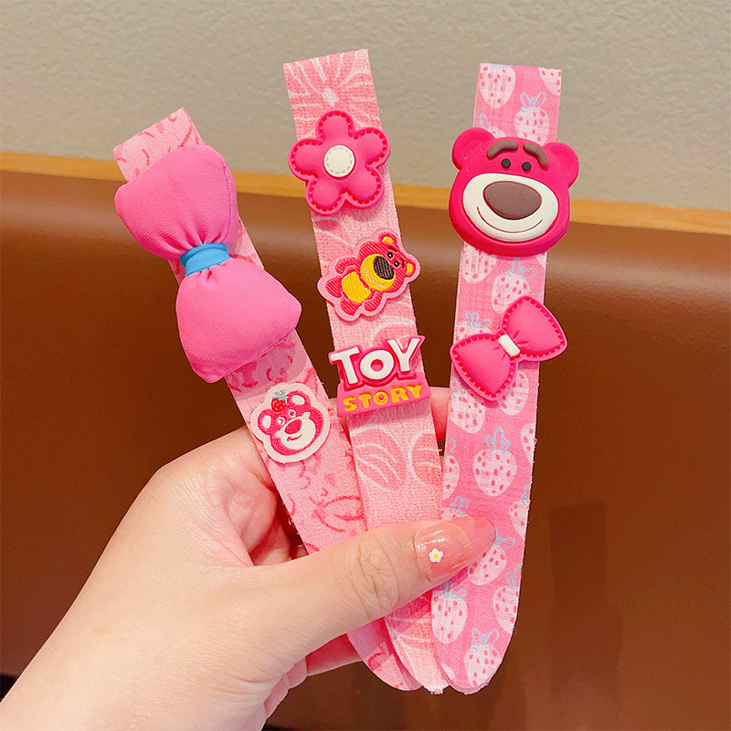 Bērnu matu lente ar karikatūru dizainu, roku darbs, ar auduma ziedu akcentiem un titāna kristāliem, pielāgošana