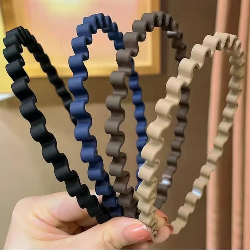 Plastmasas galvas apģērbs, salds stils, ziemas izdevums 2025