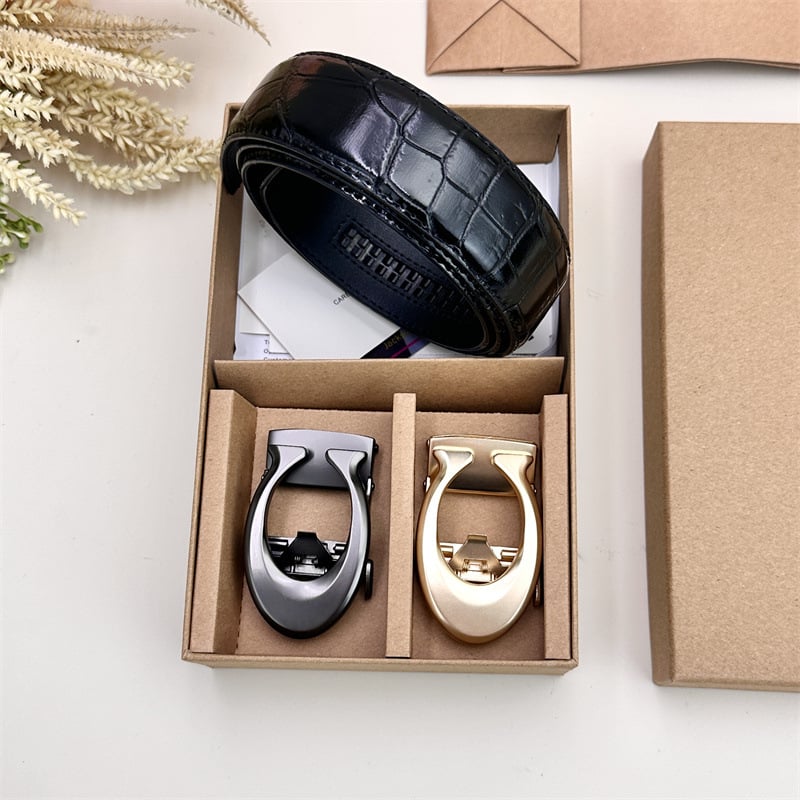 Vīriešu josta ar automātisko sprādzi, teksturēta āda no split cowhide transfer printing leather; sprādze no sakaļiem; platums 2–4 cm; stils: bizness, daudzpusīgs, elegants, minimālists