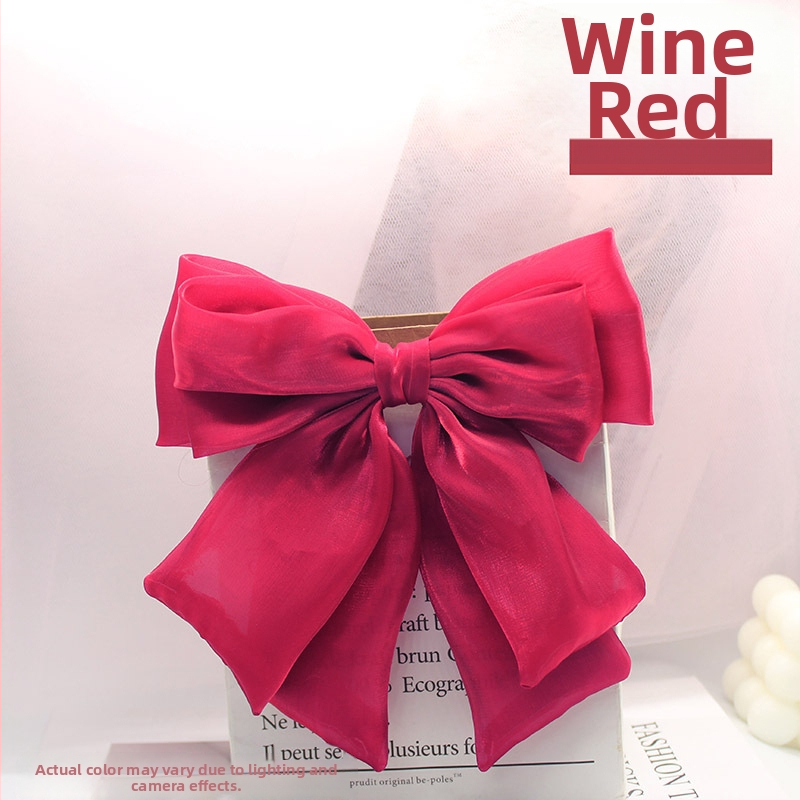 Kakla spraudnis ar ziedu apkaklei — tīkla loka broš, diagonālais loks, divslāņu dizains, kristāla akcenta uz dekoltē