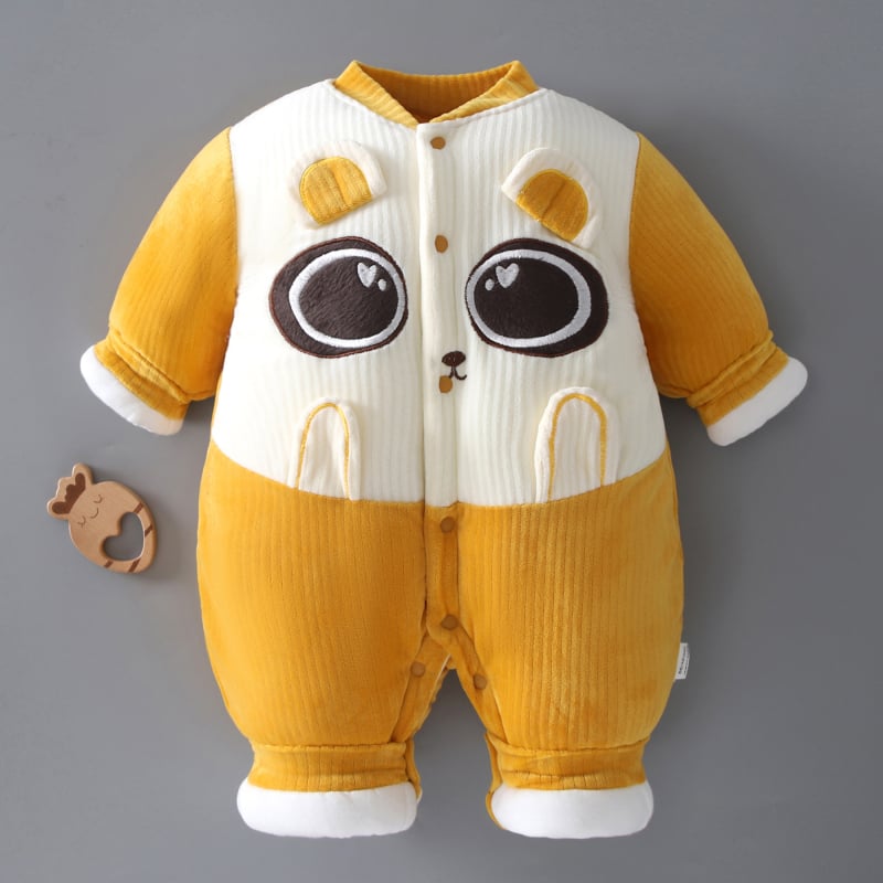 Kūdikių žieminis kombinezonas, storesnis audinys, 100% poliesteris, unisex, ilgos rankovės, priekinis užsegimas vienos eilės sagų