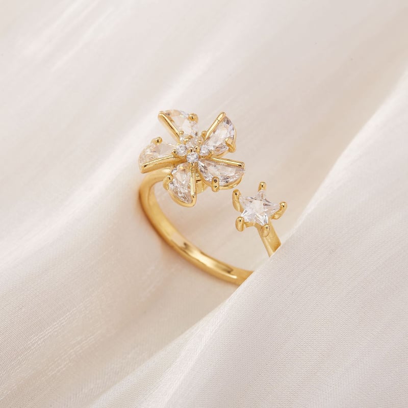 Vario žiedas su cirkonų mikroinkrustacijomis, sukiojamas apskritos gėlės dizainas, elektroplatinė danga, kilmė Yiwu