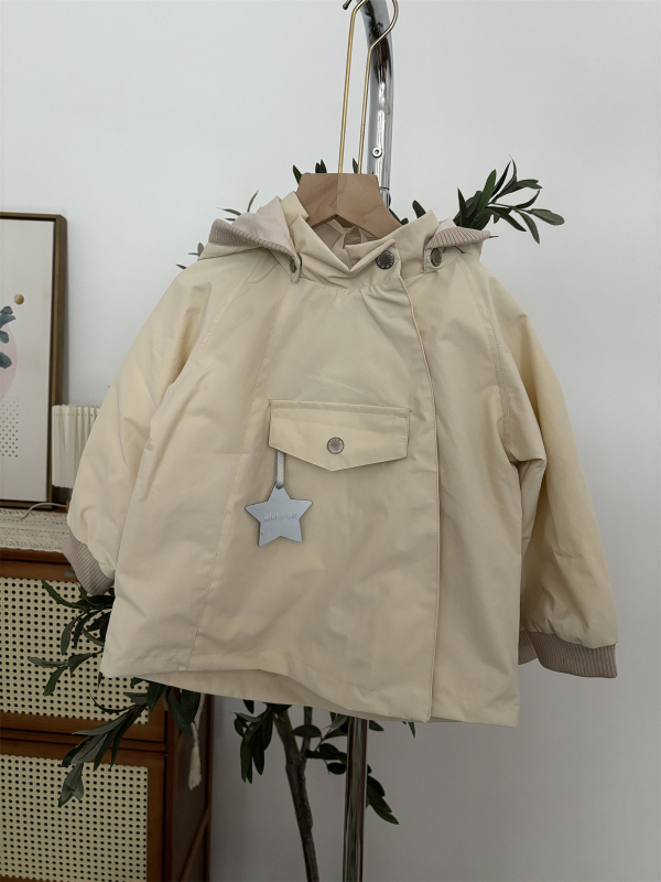 Unisex vaikų vėjo striukė su gobtuvu, nuimamas gobtuvas; 100% poliesteris; skirta vaikams 3–8 m.; pavasario 2025 dizainas