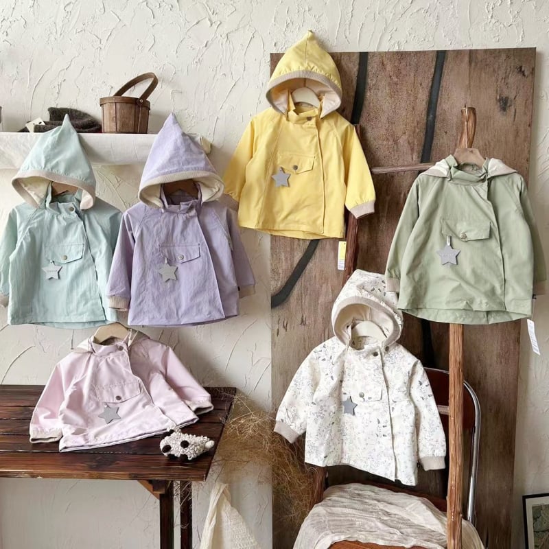 Unisex vaikų vėjo striukė su gobtuvu, nuimamas gobtuvas; 100% poliesteris; skirta vaikams 3–8 m.; pavasario 2025 dizainas