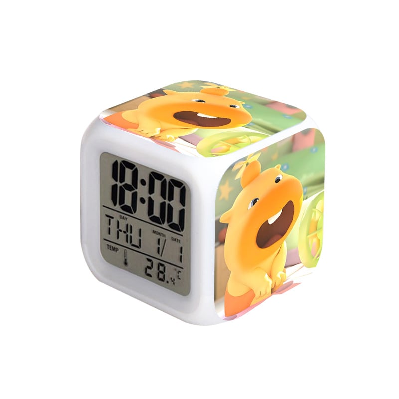 Négyzet alakú diák ébresztőóra LCD kijelzővel, hőmérővel, sötétben világító és örökös naptárral.