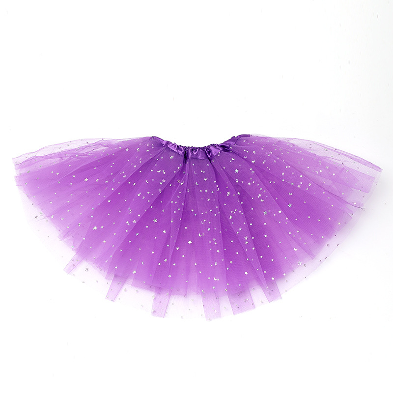 Vaikų tutu sijonas su trim sluoksniais tinklo audinio, klostuotas; Pagrindinė medžiaga: poliesteris; Pagrindinės medžiagos sudėtis: 90-95% poliesterio; Pamušalas: poliesteris; Amžiaus grupė: 3-8 metai