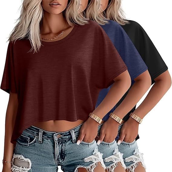 Set od 3 ženskih cropped majica s kratkim rukavima, okruglim izrezom, batwing rukavima, širok kroj