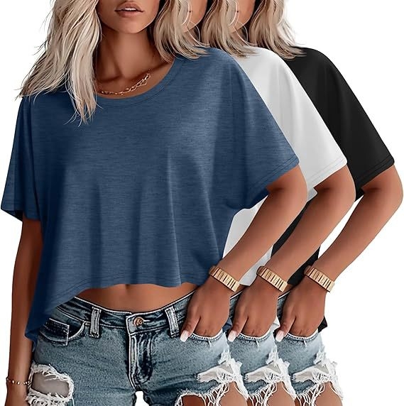 Set od 3 ženskih cropped majica s kratkim rukavima, okruglim izrezom, batwing rukavima, širok kroj