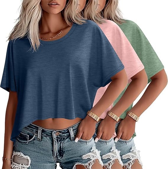 Set od 3 ženskih cropped majica s kratkim rukavima, okruglim izrezom, batwing rukavima, širok kroj