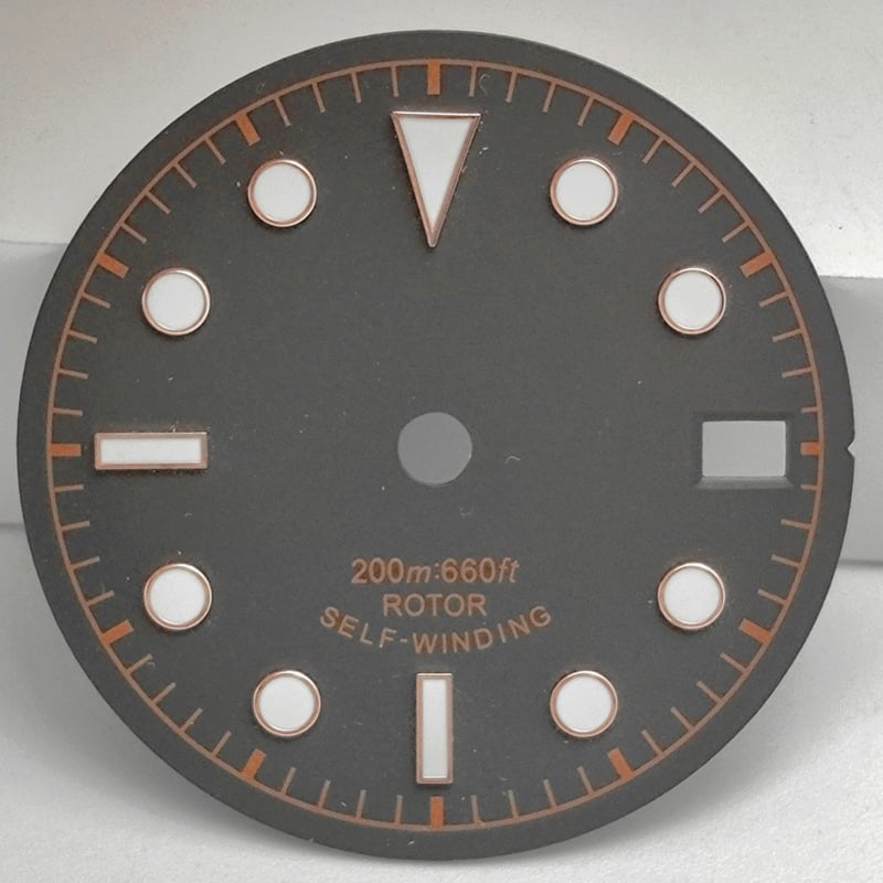 Laikrodžio ciferblato keitimas su šviesinančiu apatinio skyriaus dialu, NH35/NH36 judėjimo suderinamumas, modelis 6003, dėžutėje 1, išleistas 2024 m. vasaros