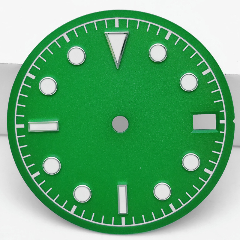 Laikrodžio ciferblato keitimas su šviesinančiu apatinio skyriaus dialu, NH35/NH36 judėjimo suderinamumas, modelis 6003, dėžutėje 1, išleistas 2024 m. vasaros
