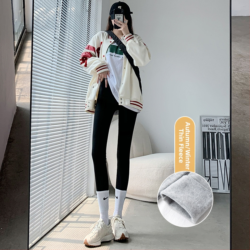 Naistele termilised fleece vooderga leggingud, paks materjal, polüester-spandeksi segu, 9/10 pikkus, kitsas lõige