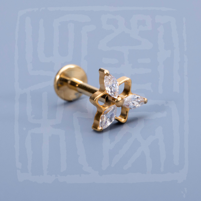 Nosa piercing prsten – G23 titanijeva legura, srcolik oblik, dijamantno ugradnja, cirkon kamen