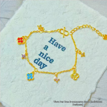 Гривна за жени от мед с златно покритие, четирилистна детелина и емалена панделка, регулираема