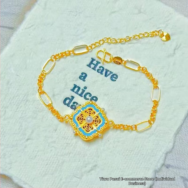 Гривна за жени от мед с златно покритие, четирилистна детелина и емалена панделка, регулираема