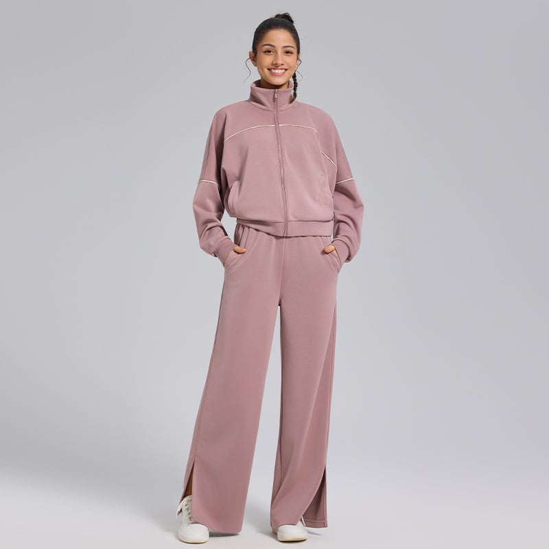 Moterų dviejų dalių komplektas su laisvo kirpimo plačiomis kelnėmis ir džemperiu; Audinys: modal; Sezonos: žiema, pavasaris, ruduo; Stilius: sportas, laisvalaikis, retro