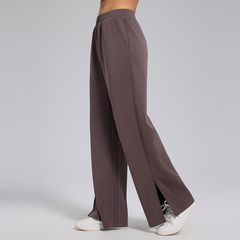 Moterų dviejų dalių komplektas su laisvo kirpimo plačiomis kelnėmis ir džemperiu; Audinys: modal; Sezonos: žiema, pavasaris, ruduo; Stilius: sportas, laisvalaikis, retro