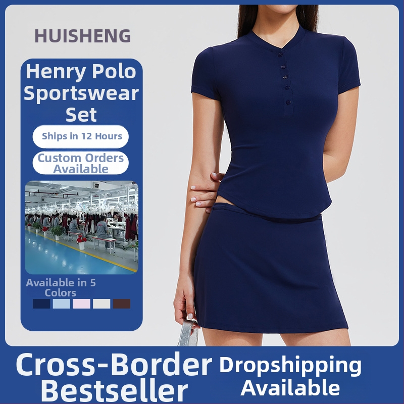 Sportinis komplektas: V kaklo Henley stilia trumpomis rankovėmis viršus, greitai džiūstantis nailono/spandekso audinys (82% nailonas, 18% spandekso), aukšta elastė; komplekte – viršus ir sijonas; tinkamas vasarai, pavasariui, rudeniui