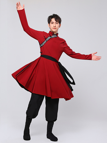 Mongolijas etniskā deju apģērbs vīriešiem – brīvs piegriezums, kardigan stila apģērbs ar seisa apkakli, garas piedurknes, 100% poliesteris