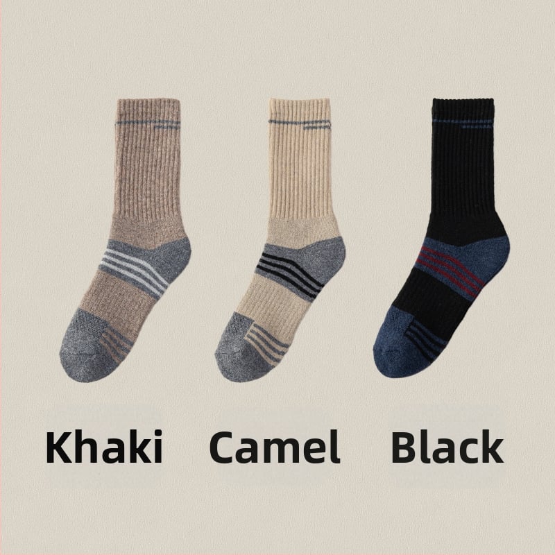 Vyrinės Merino vilnos slidinėjimo kojinės – aukštas tunelis, be siūlių konstrukcija, greitai džiūsta, prieš slydimą, prieš trintį, 30–50% Merino vilna, 96 adatų mezginys, žiemai ir rudeniui