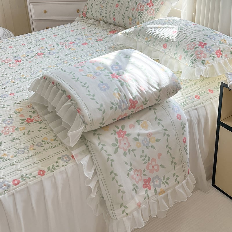 Natūralaus latekso patalynės komplektas su lovos kraštine, 3–4 dalių, latekso kiekis virš 90%, spausdinta audinys, skalbiamas