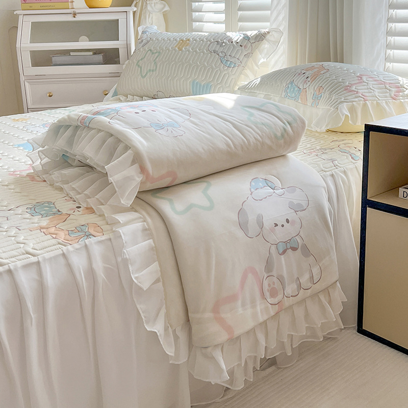 Natūralaus latekso patalynės komplektas su lovos kraštine, 3–4 dalių, latekso kiekis virš 90%, spausdinta audinys, skalbiamas