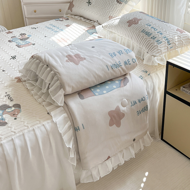 Natūralaus latekso patalynės komplektas su lovos kraštine, 3–4 dalių, latekso kiekis virš 90%, spausdinta audinys, skalbiamas