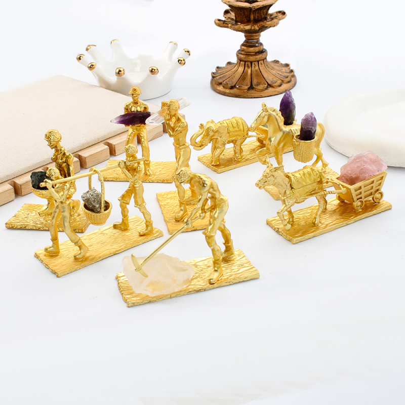 Krištolo raižytas dekoratyvinis dirbinys biurui, svetainei ir miegamajam