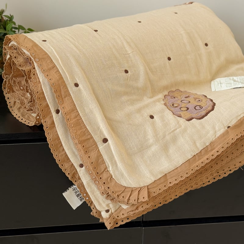 Πενταστρωμα γάζας πάπλωμα με δαντέλα - 100% βαμβάκι; βαφή αντίδρασης; βάρος 1.1–1.5 kg; Άνοιξη & Φθινόπωρο; μοτίβο φυτών και λουλουδιών