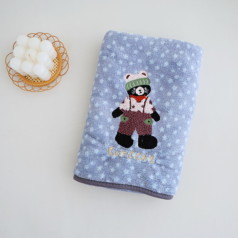 Trodjelni set ručnika za kupanje od koralnog pliša s kapom za sušenje kose, mekan i upijajući; Materijal: koralni pliš; Gustoća: 200–300 g/m²; Pređa: 100 d; Proizvodni procesi: tisak, džakard, obična tkanina