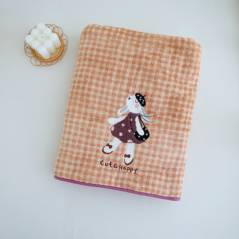 Trodjelni set ručnika za kupanje od koralnog pliša s kapom za sušenje kose, mekan i upijajući; Materijal: koralni pliš; Gustoća: 200–300 g/m²; Pređa: 100 d; Proizvodni procesi: tisak, džakard, obična tkanina