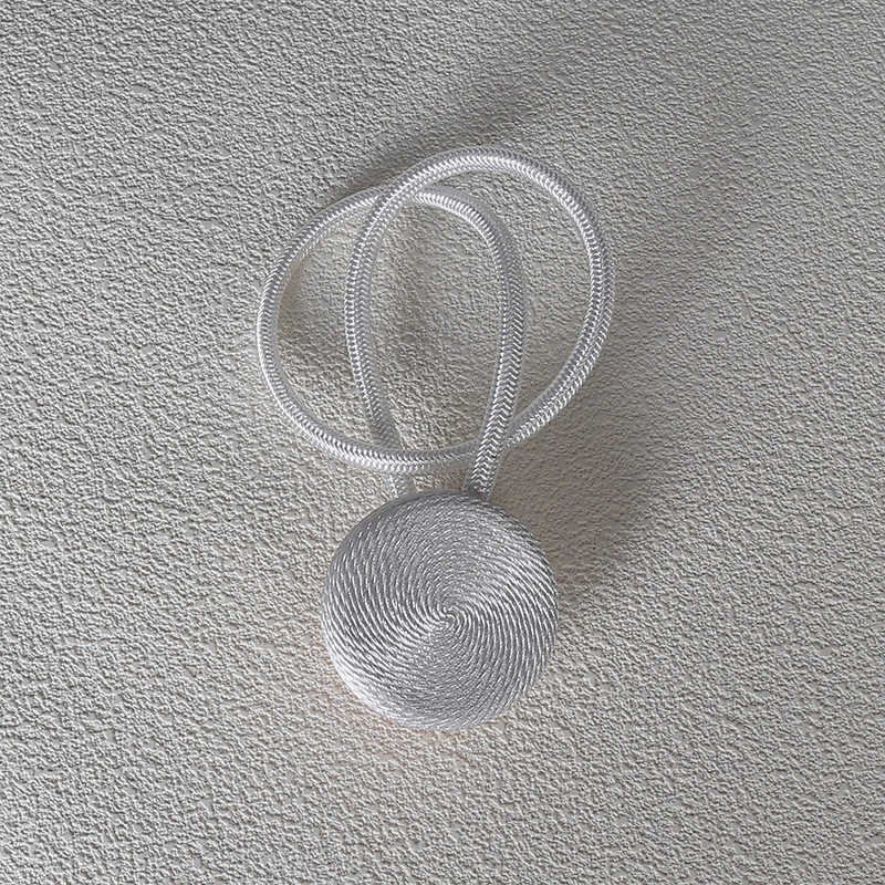 Užuolaidų sagtelė su magnetiniu užsegimu — poliesteris, šiuolaikiškas minimalistinis stilius, pritaikymas galimas, 56 g vienam vnt., prekinis ženklas Cool