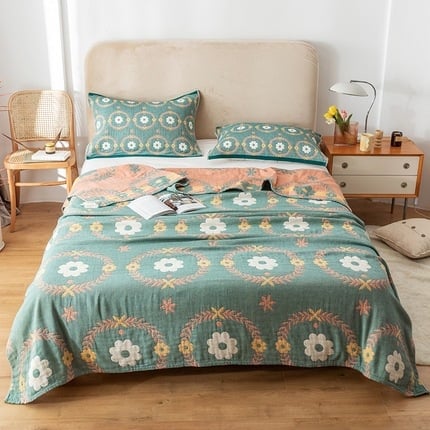 Βαμβακερή πετσέτα-κουβέρτα με φλοράλ μοτίβο, καλοκαιρινή σχεδίαση