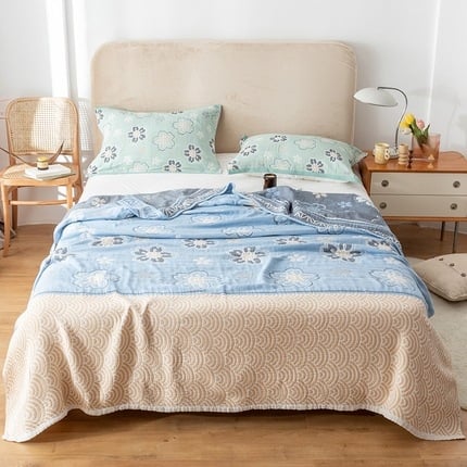 Βαμβακερή πετσέτα-κουβέρτα με φλοράλ μοτίβο, καλοκαιρινή σχεδίαση