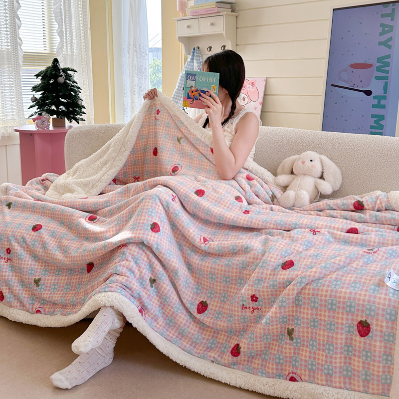 Κουβέρτα από βελούρ γάλακτος – πολλαπλών χρήσεων για τον χειμώνα, μοτίβα καρτούν: καρδιά, γεωμετρία, τετράγωνα; προσαρμογή διαθέσιμη