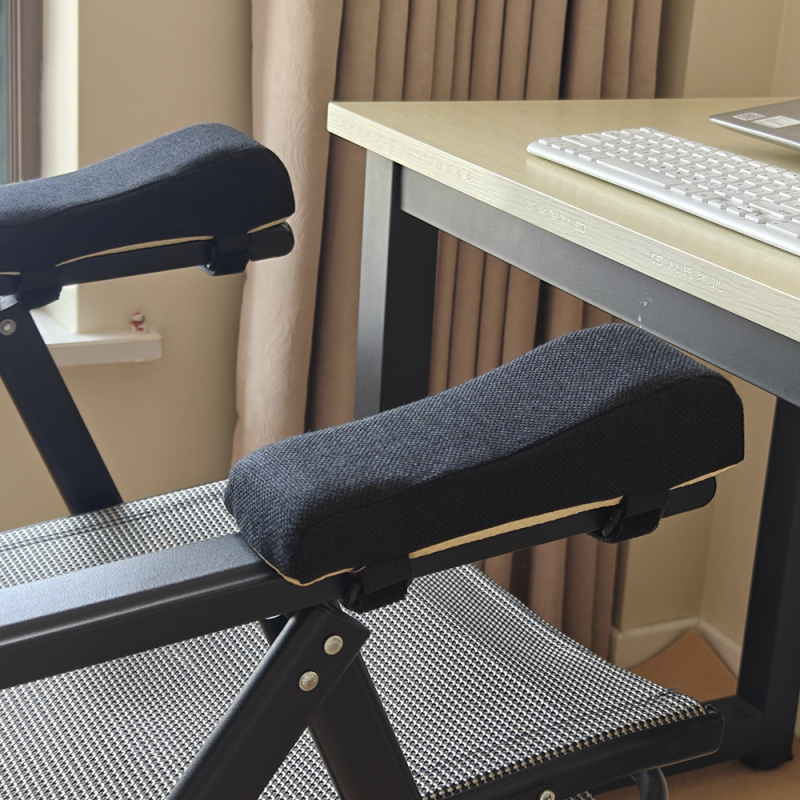 Kėdės alkūnės atramos pagalvėlė — poliesteris, putų užpildas, vienos spalvos modelis, skirta miegamajam, studijai ir biurui, šiuolaikinis minimalistinis stilius