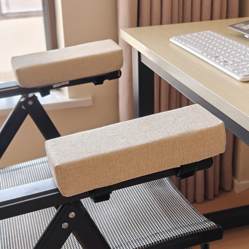 Kėdės alkūnės atramos pagalvėlė — poliesteris, putų užpildas, vienos spalvos modelis, skirta miegamajam, studijai ir biurui, šiuolaikinis minimalistinis stilius