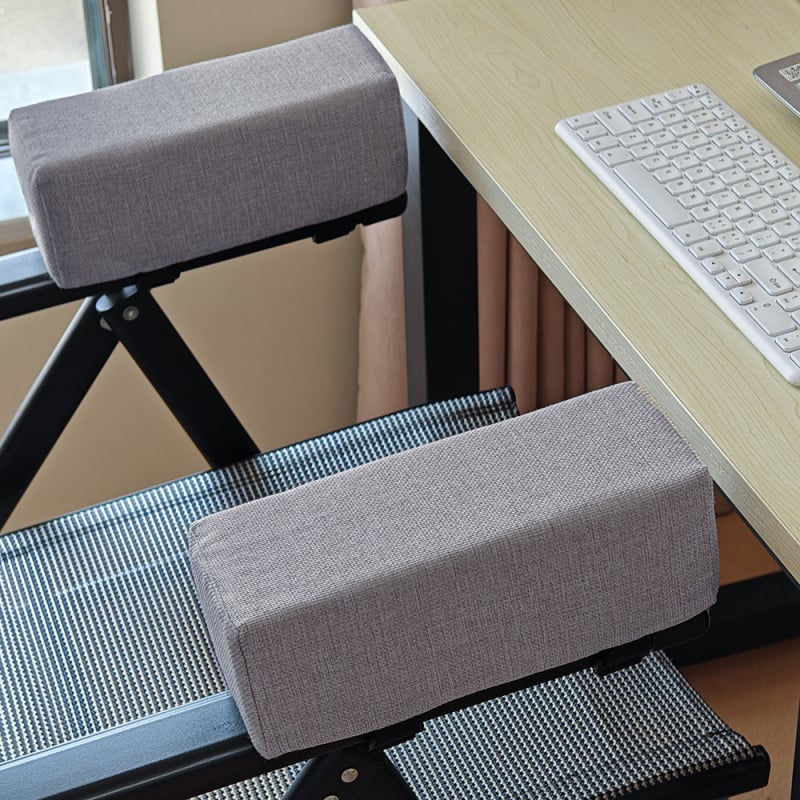 Kėdės alkūnės atramos pagalvėlė — poliesteris, putų užpildas, vienos spalvos modelis, skirta miegamajam, studijai ir biurui, šiuolaikinis minimalistinis stilius