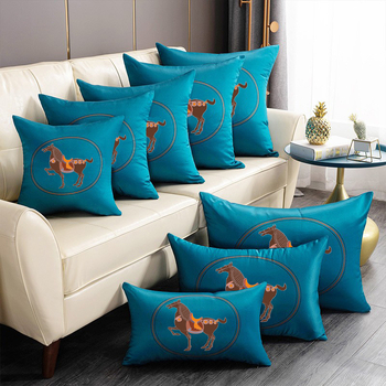 Szatén párnahuzat belső töltettel – fényes luxus stílus, poliészter töltet, minta: csíkos/egyszínű/geometriai/karikatúra, szövés: nyomtatás, testreszabás elérhető