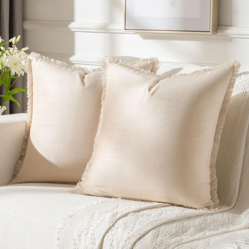 Díván párnahuzat - velúr anyag, csipke rojtos, könnyű lux stílus, PP-pamut töltet