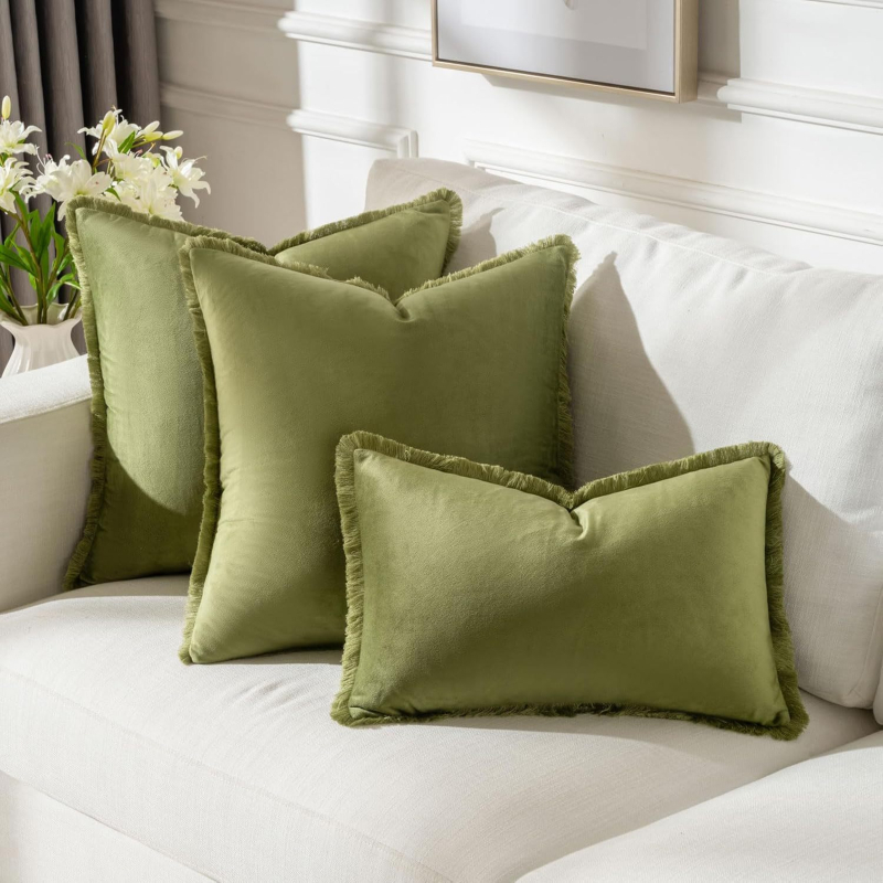 Díván párnahuzat - velúr anyag, csipke rojtos, könnyű lux stílus, PP-pamut töltet