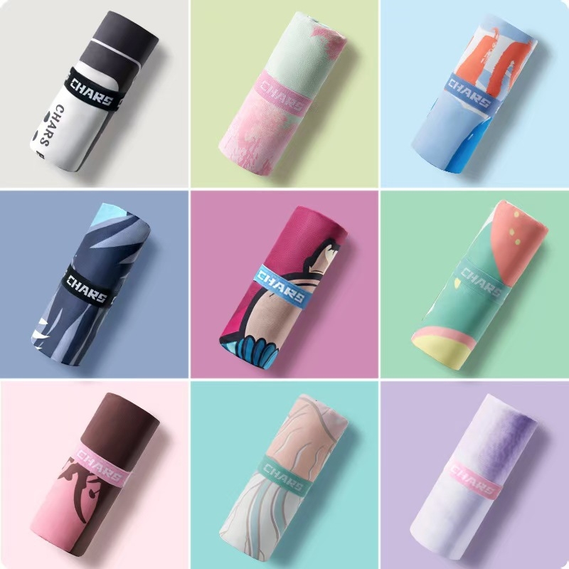 CHARS Mikroszálas gyorsszárító fürdő- és strandtörölköző viselhető köpeny funkcióval, 200–300 g, nyomtatás