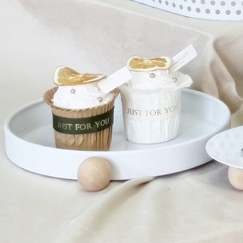 Десертна витрина за сервиране — Нордичен прост стил, марка Chen Blacksmith, Материал: Друг, Въведено през пролетта на 2013 г., Продукт премиум