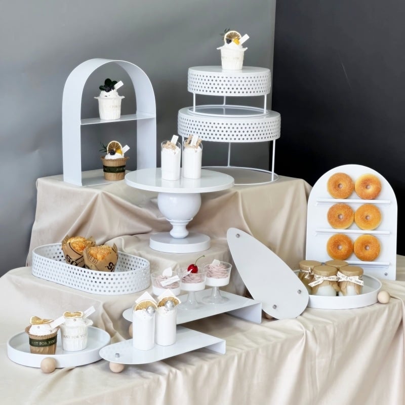 Десертна витрина за сервиране — Нордичен прост стил, марка Chen Blacksmith, Материал: Друг, Въведено през пролетта на 2013 г., Продукт премиум