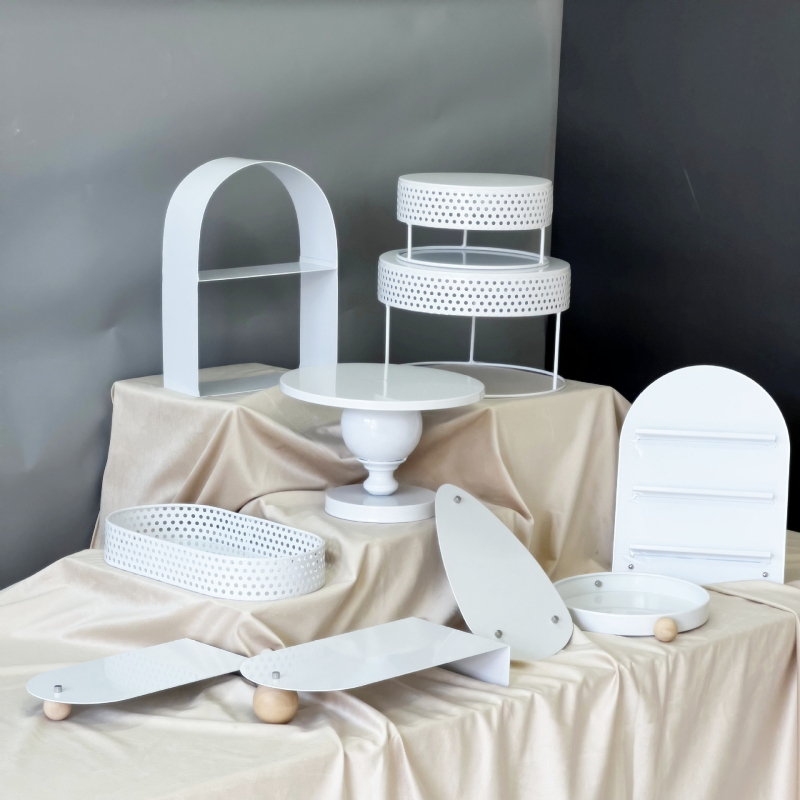 Десертна витрина за сервиране — Нордичен прост стил, марка Chen Blacksmith, Материал: Друг, Въведено през пролетта на 2013 г., Продукт премиум