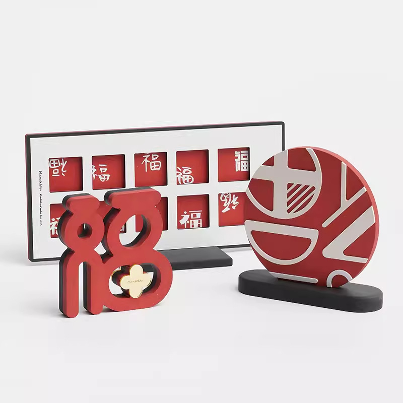 Дървен настолен декоративен аксесоар за хол с телевизионно шкафче – модерен стил, подарък за нов дом, диплома и други поводи